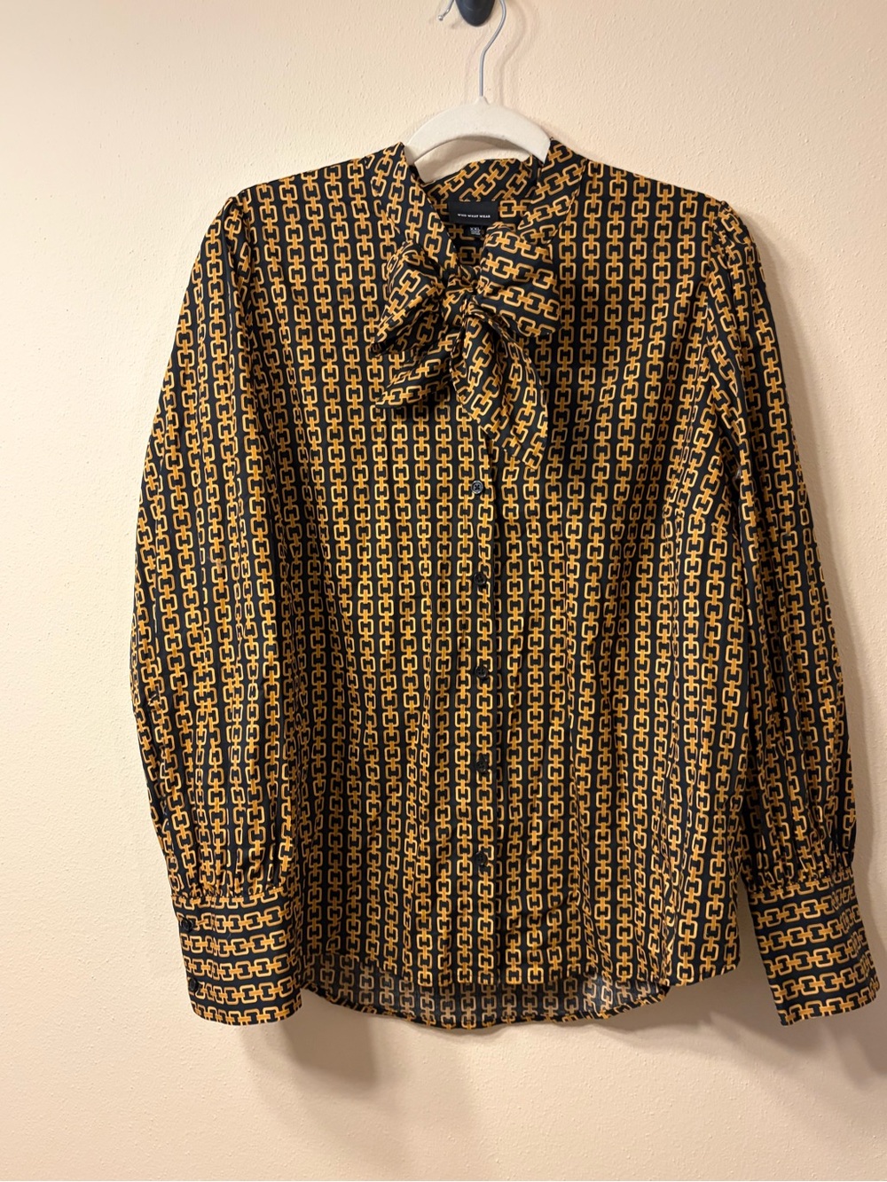 Who What Wear Black & Gold Chain-Print Bow Tie Blouse